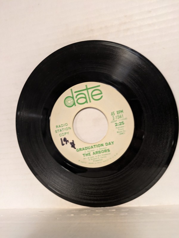 45 ~The Arbors: “I Win The Whole Wide World / Graduation Day” 1967 promo (NM-) gallery