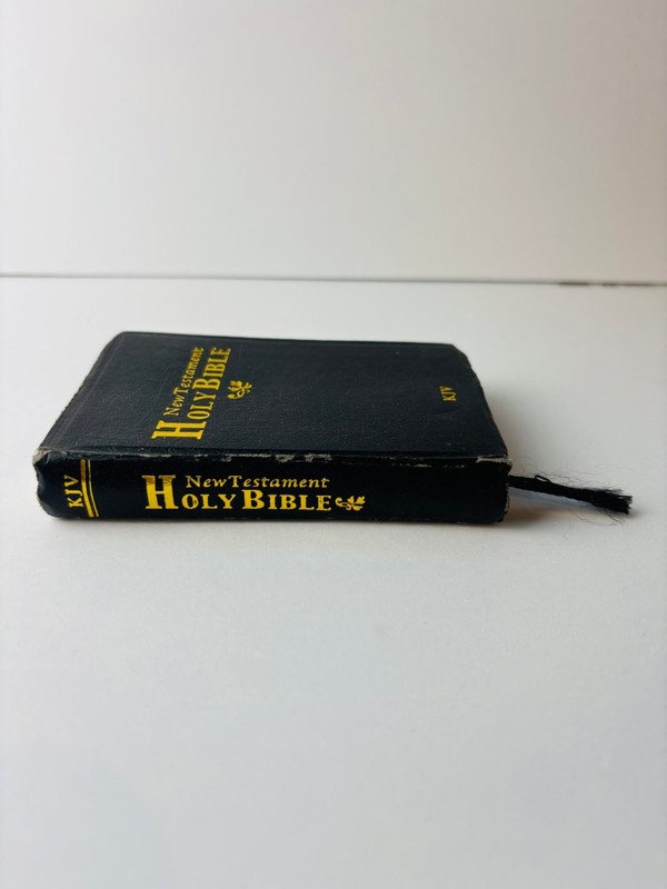 New Testament Holy Bible KJV King James Version Pocket gallery