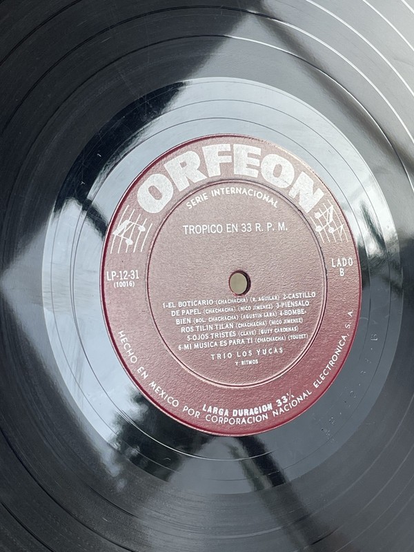 Los Yucas - Tropico en 33 rpm - Vinyl Orfeon Mexico Rare gallery