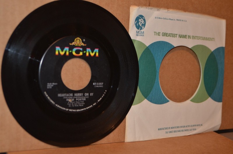 ROBIE PORTER: HEARTACHE HURRY ON BY; OBSCURE MGM 13587 VG++ NORTHERN SOUL 45 RPM