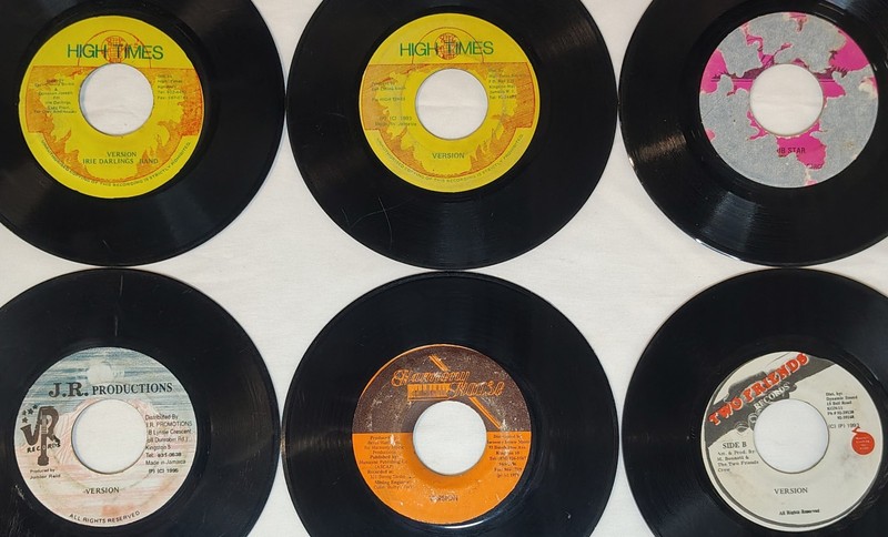 90s REGGAE 45s Lot of 24 Roots - Lovers Rock - Reggae NO SLACKNESS! #B gallery