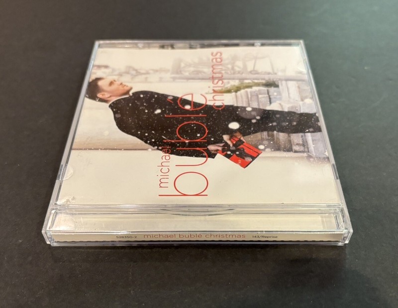 Christmas by Michael Bublé (CD 143/Reprise, 2011) 0093624955405 Very Good gallery