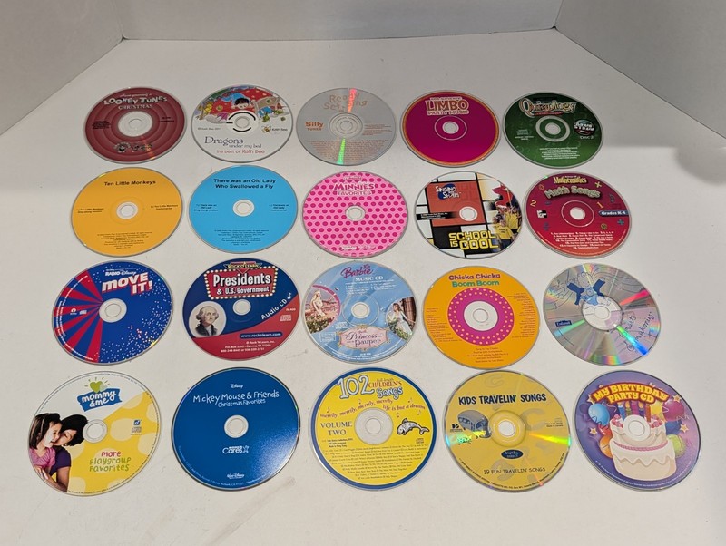 20 Loose Kids Music CDs | Sing-Alongs, Disney, Christmas, Barbie, Looney Tunes
