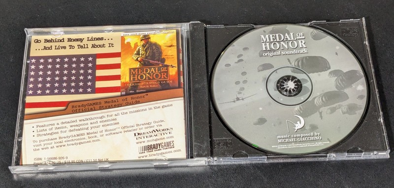MEDAL OF HONOR 1999 Complete Videogame Score CD autographed by Michael Giacchino gallery