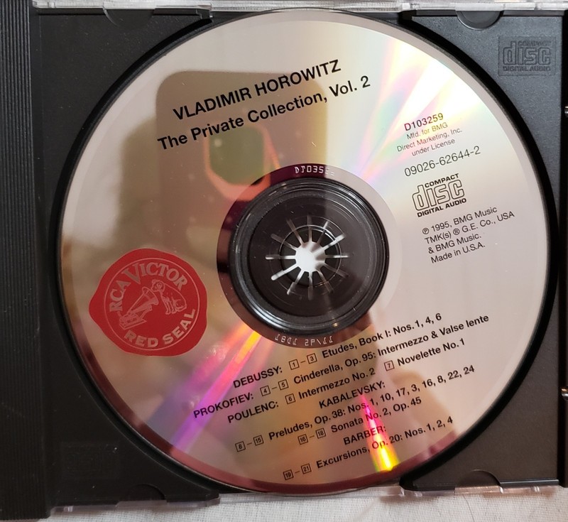 Horowitz CD Vol 2 66 min Carnegie Hall 1945-49 RCA Victor Red Seal BMG 1995 gallery