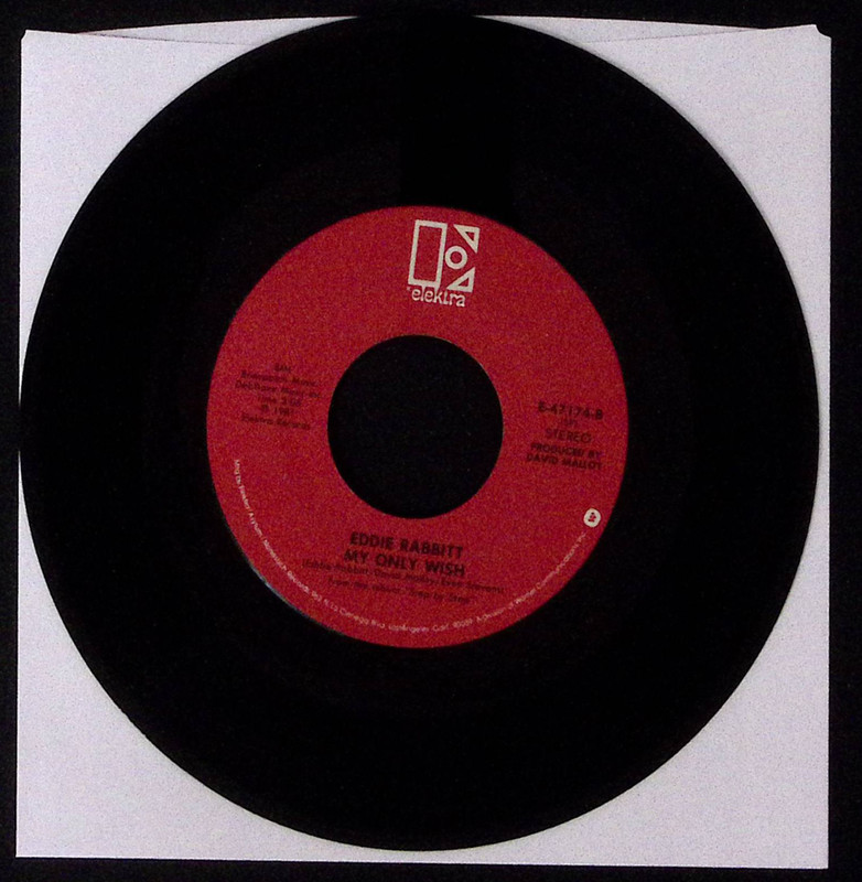 EDDIE RABBITT STEP BY STEP/MY ONLY WISH ELEKTRA RECORDS VYNL 45 VG 47-23