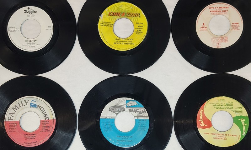 90s REGGAE 45s Lot of 24 Roots - Lovers Rock - Reggae NO SLACKNESS! #B gallery