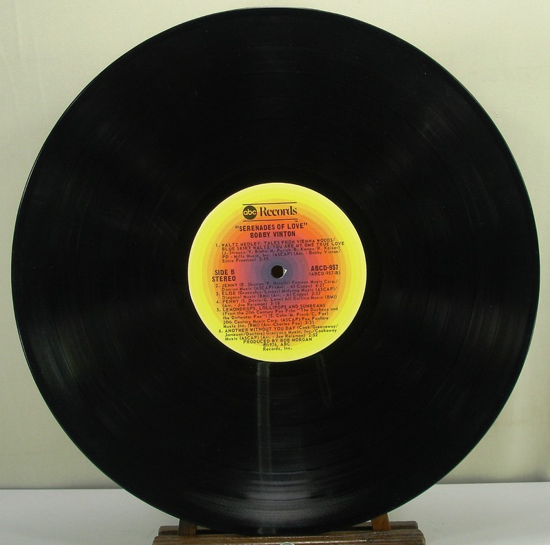 12" 33 RPM STEREO LP - ABCD-957 - BOBBY VINTON - SERENADES OF LOVE (1976) gallery