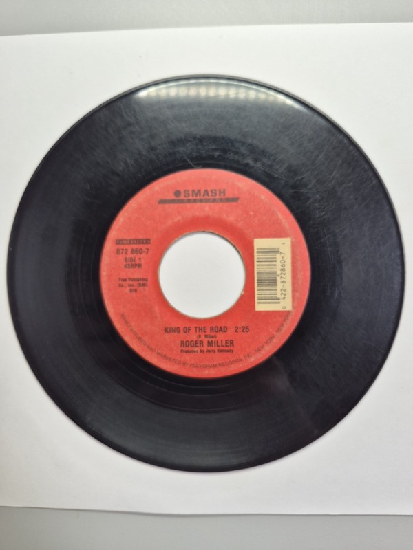 Smash Record 45 RPM 7″ Vinyl: Roger Miller «King of the Road» & «England Swings»