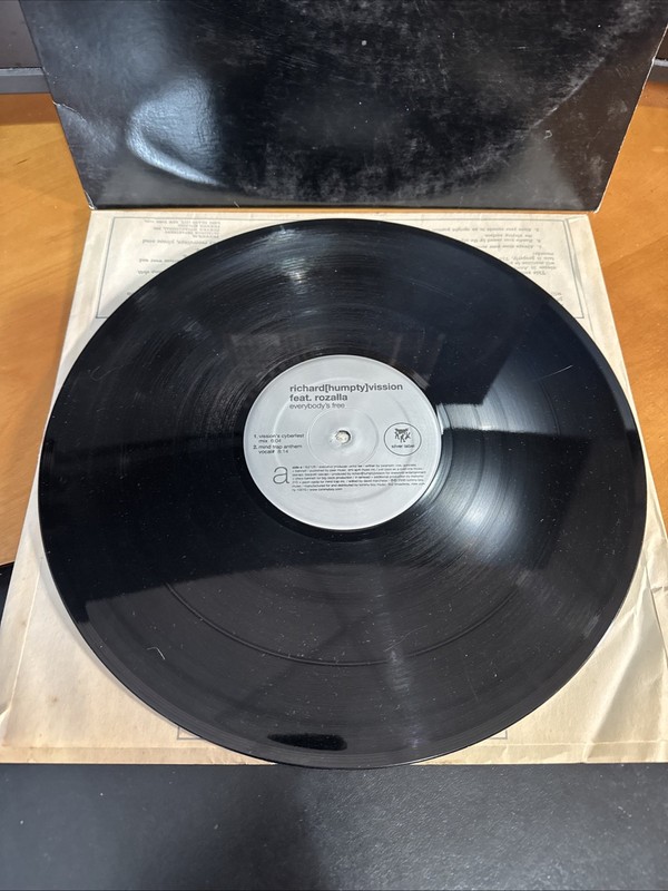 Richard Humpty - Vission Rozalla Everybody's Free 12" Vinyl Single Record B6 VG+ gallery
