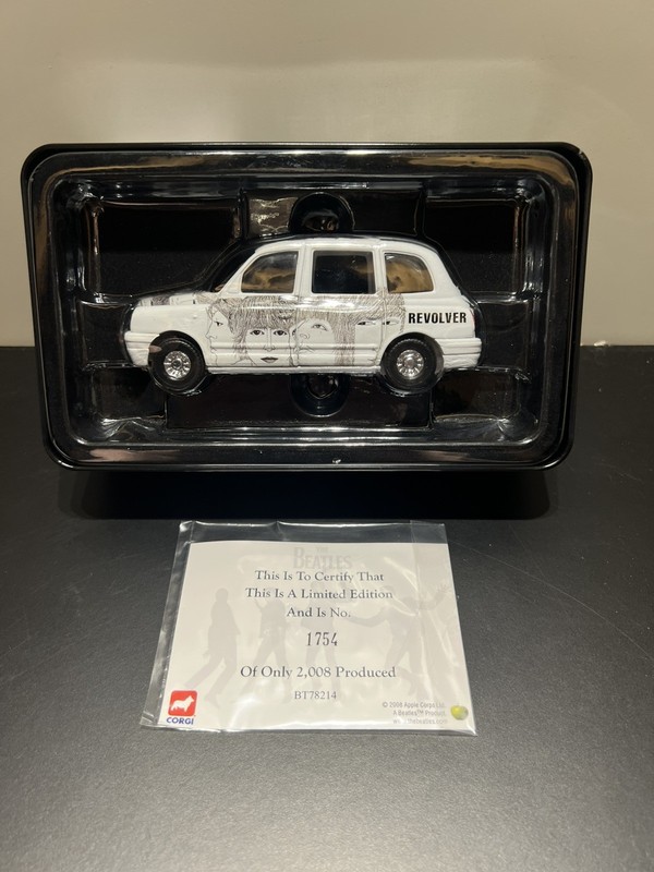 THE BEATLES ALBUM COVER COLLECTABLE CORGI CLASSICS TAXI DIE CAST METAL TIN