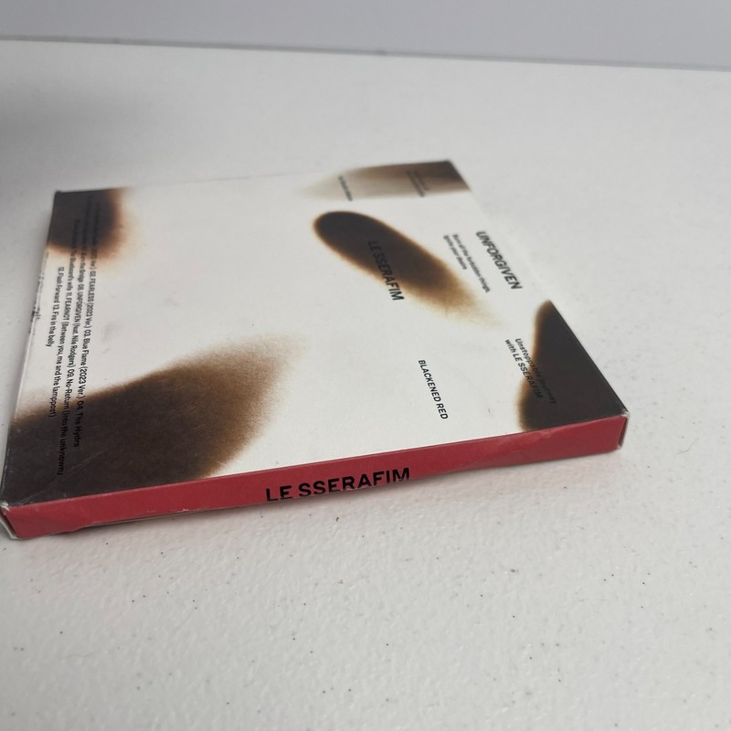 Le Sserafim CD Unforgiven gallery