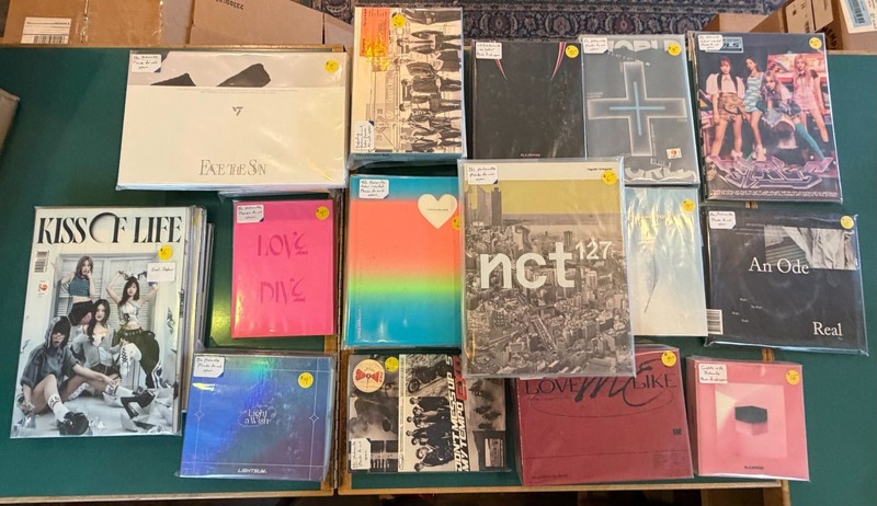KPop Lot NCT TREASURE SEVENTEEN BLACKPINK SUPERM IVE TXT OMEGAX AESPA STRAY KIDS