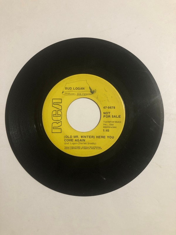 BUD LOGAN Vinyl 45rpm,RCA Records  «Here You Come Again / Sock It To Me Santa»  