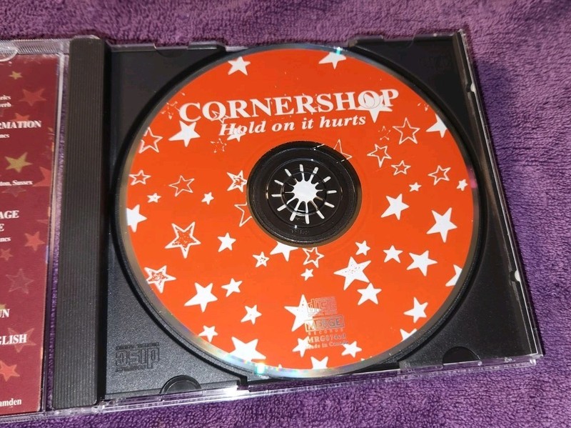 CORNERSHOP cd HOLD ON IT HURTS 14 tracks MERGE mrg074 gallery