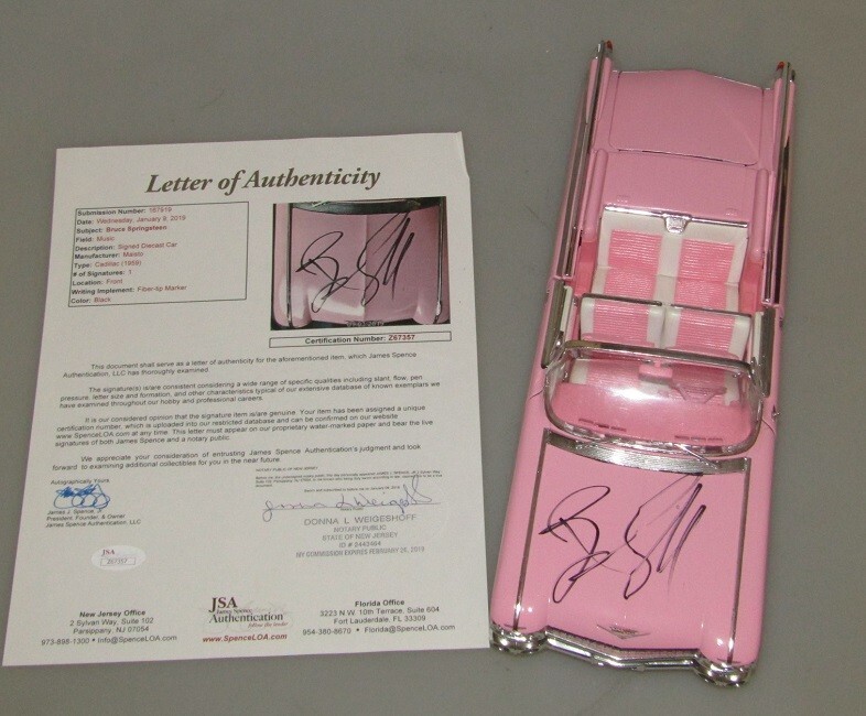 BRUCE SPRINGSTEEN Hand Signed 1:18 Pink Cadillac 1959 Die Cast +JSA COA