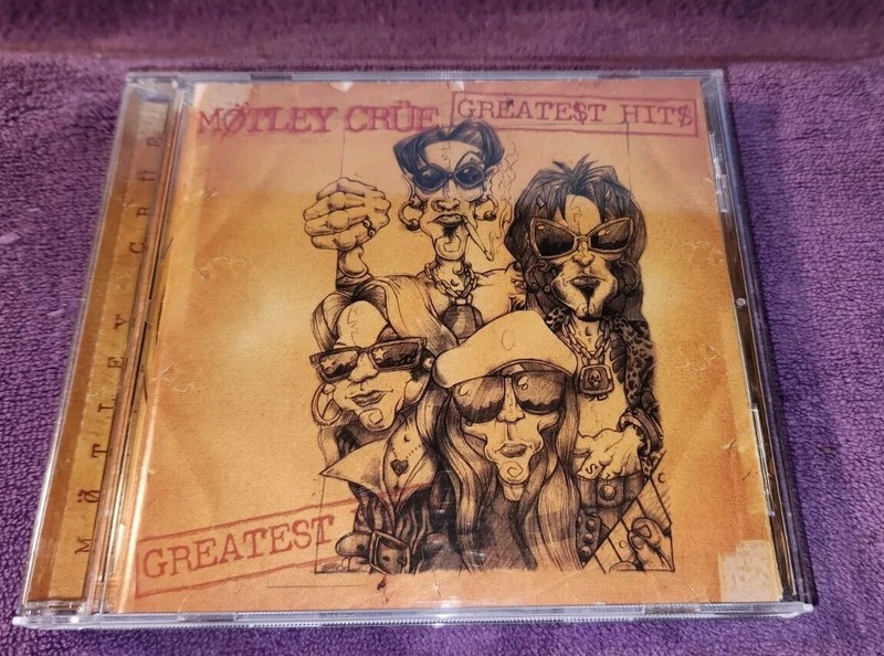 MOTLEY CRUE cd GREATEST HITS nikki sixx vince neil