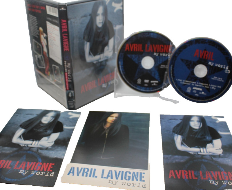 Avril Lavigne My World Includes 2Photo Postcards CD + DVD BVBA21028 All region
