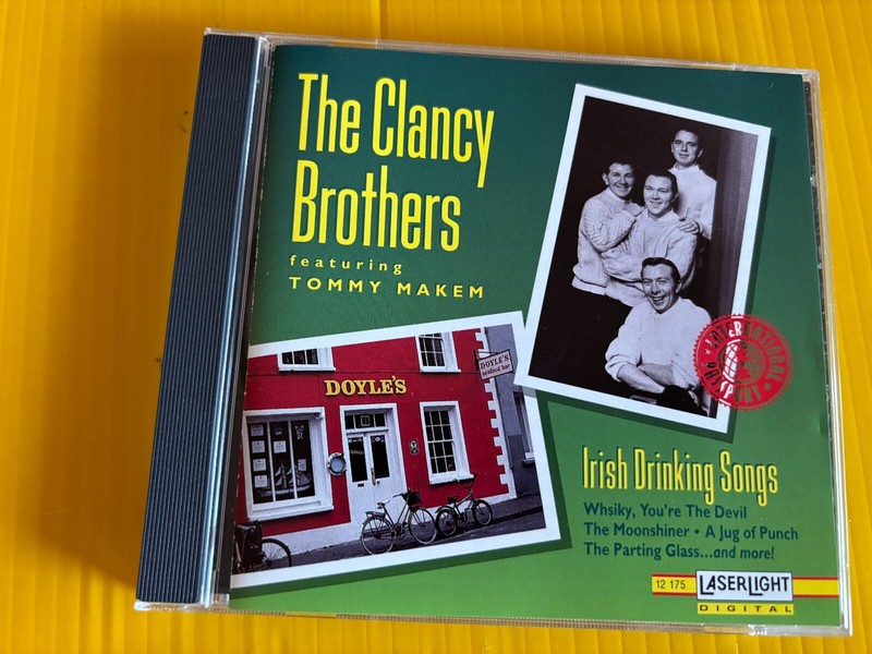 The Clancy Brothers featuring Tommy Makem Irish Drinking Songs 93 Laserlight CD
