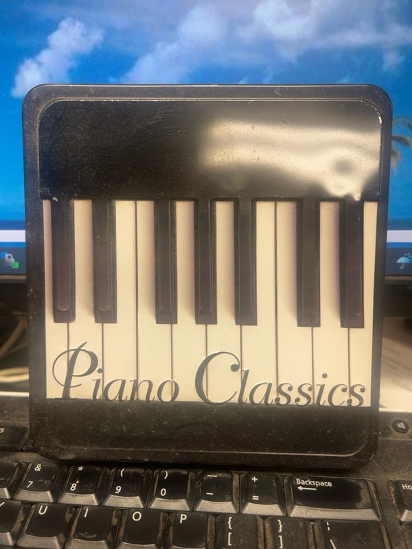 Piano Classics 4 CD Collector Tin Box Set Beethoven Chopin Liszt Like New