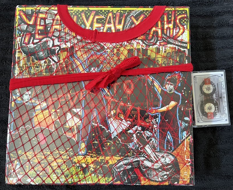 Yeah Yeah Yeahs Signed Limited Edition Fever to Tell Deluxe Box Set Vinyl NEW