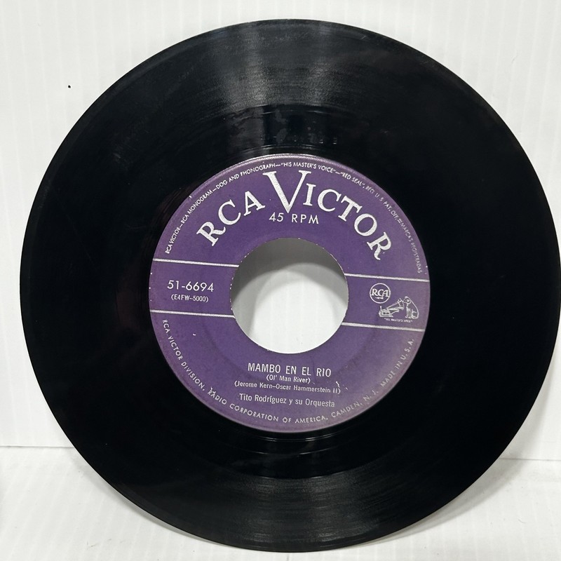 Tito Rodriguez – Mambo En El Rio 7″ Record 1952 RCA Victor Latin Mambo 45 RPM