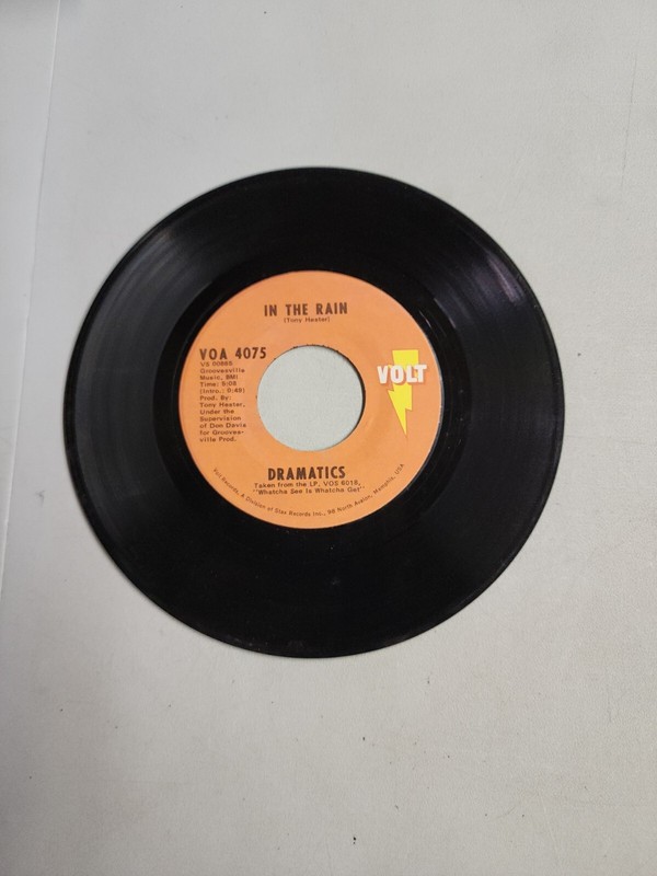 Dramatics – In the Rain – Volt (45RPM 7″)(AA109)