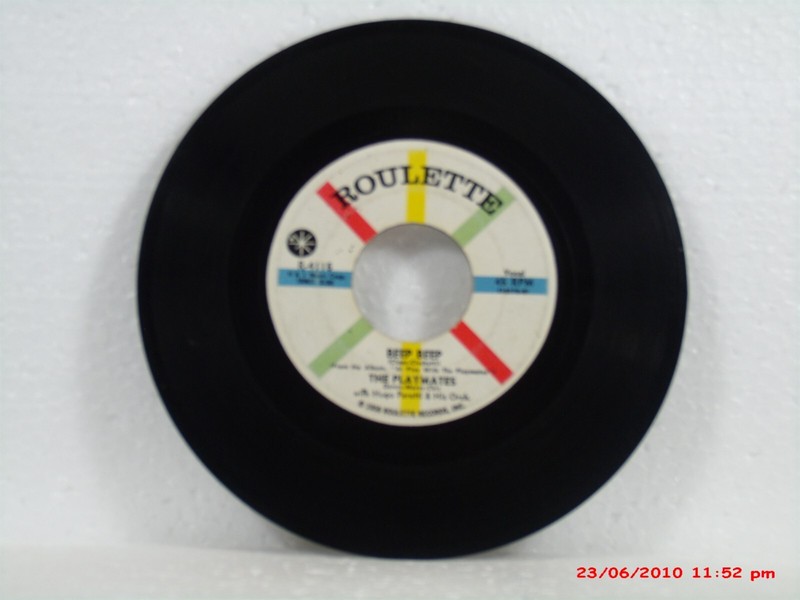 THE PLAYMATES -(45)- BEEP BEEP / YOUR LOVE – ROULETTE RECORDS – R-4115 – 1958