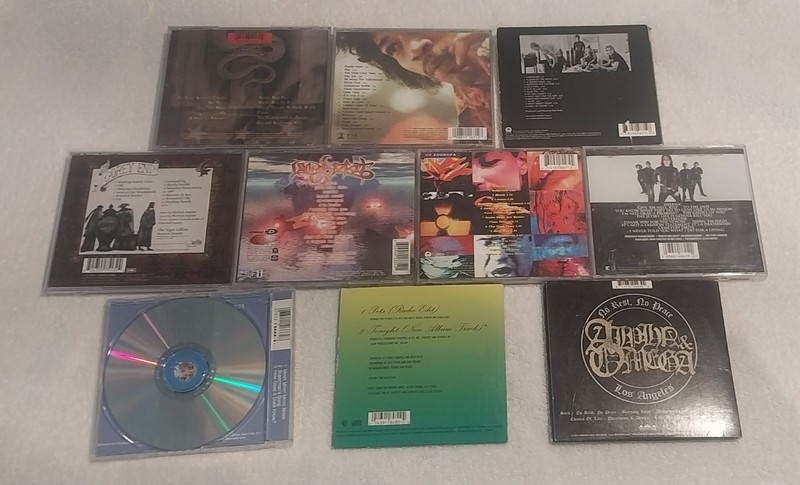 LOT OF 10 ROCK/METAL/PUNK/ALTERNATIVE CD gallery