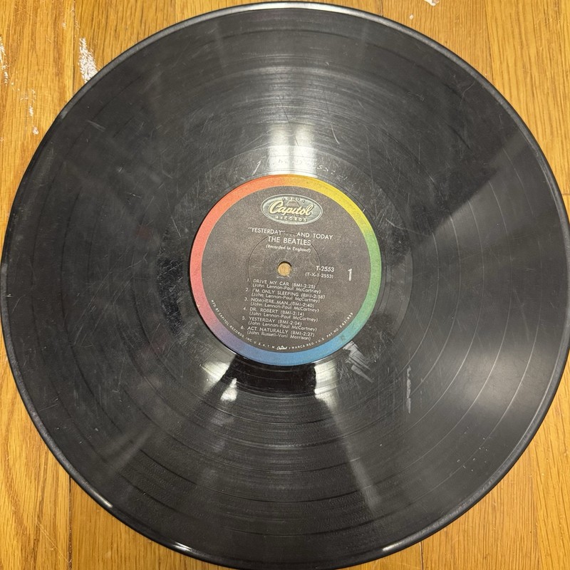 The Beatles Yesterday... And Today Capitol Records T-2553 12" Black Vinyl LP gallery