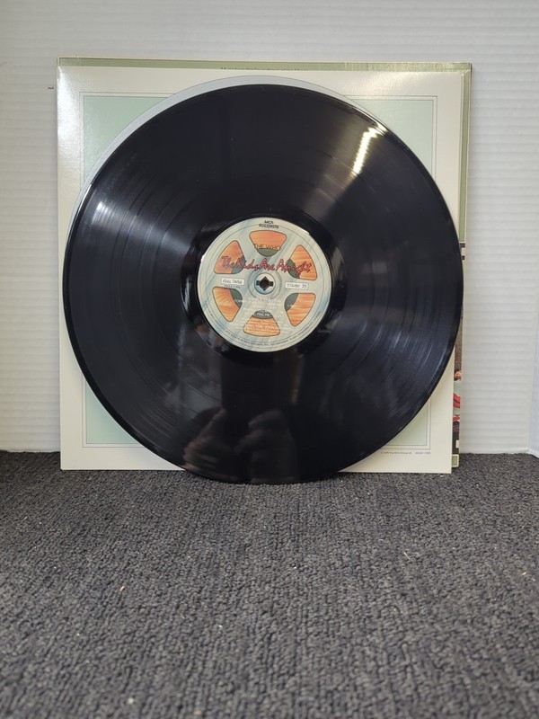 THE WHO "THE KIDS ARE ALRIGHT" MCA2-11005, 1979 VINYL, N/M INCLUDES BOOKLET gallery