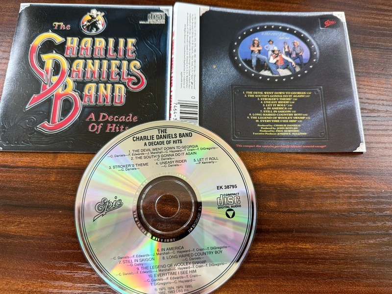 THE CHARLIE DANIELS BAND «A DECADE OF HITS» No Case, original media included