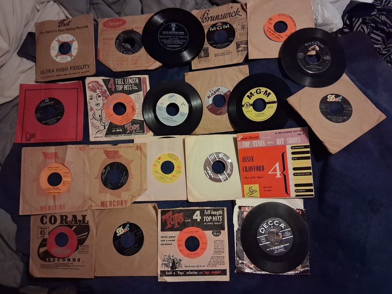 Lot Of 21 Vintage 45s. Mostly 1950’s.