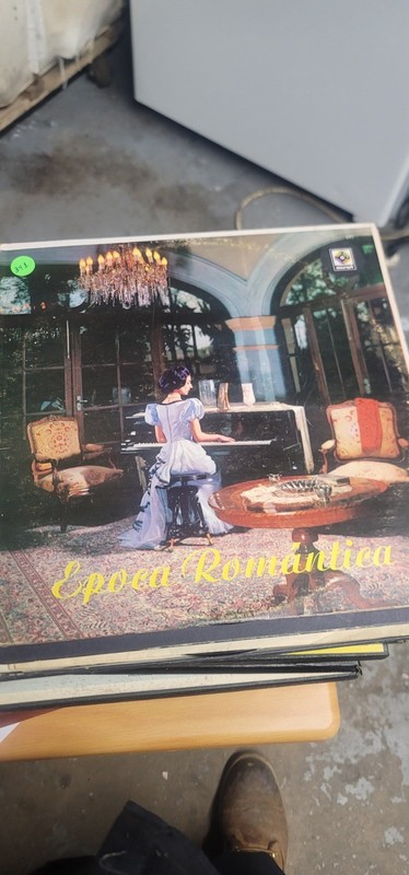 Epoca Romántica (artist unspecified)