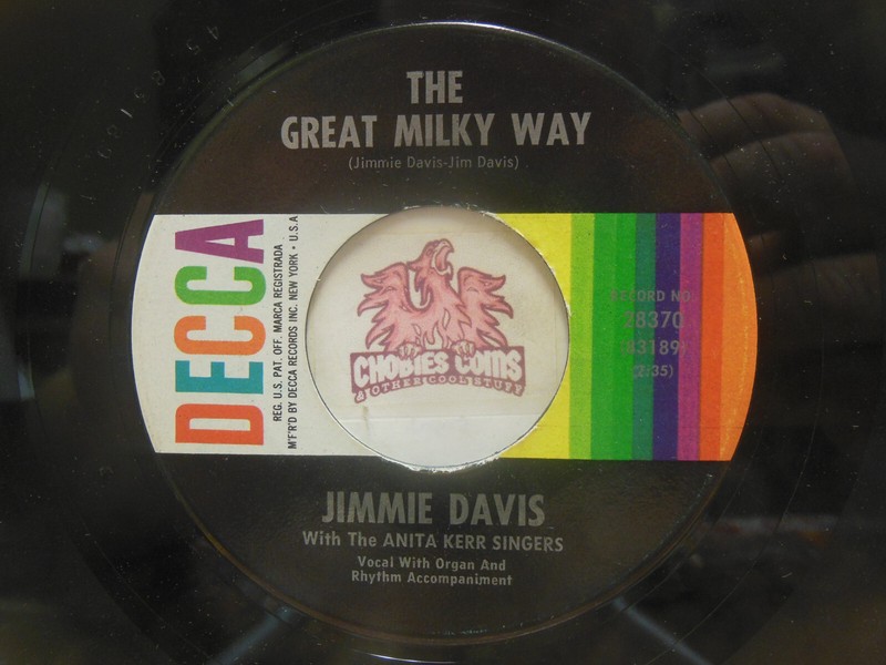 Jimmie Davis – The Great Milky Way / I Know Who Holds Tomorrow, 45 RPM VG+ (QE)