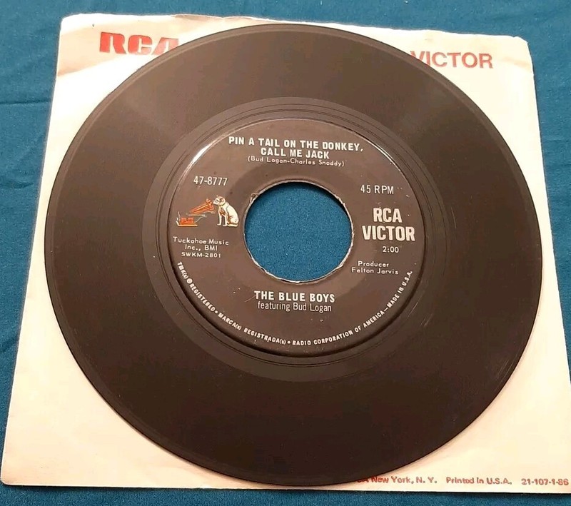 The Blue Boys feat. Bud Logan 45 Love Struck Me Down / Pin A Tail On The Donkey gallery