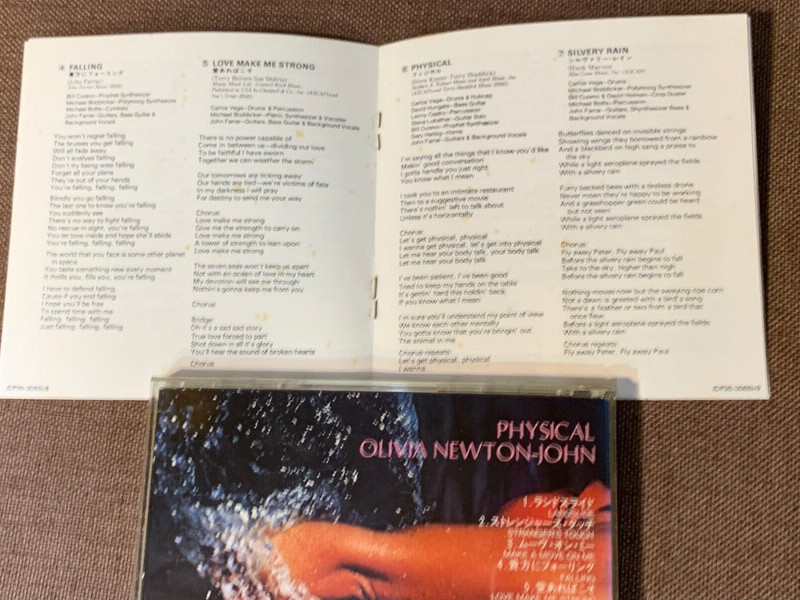 OLIVIA NEWTON-JOHN Physical JAPAN CD CP35-3065 5A1 BLACK TRIANGLE Smooth jewel gallery
