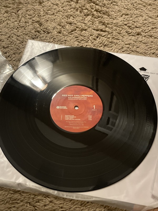 Californication (180-g) by Red Hot Chili Peppers (Record, 2012) gallery