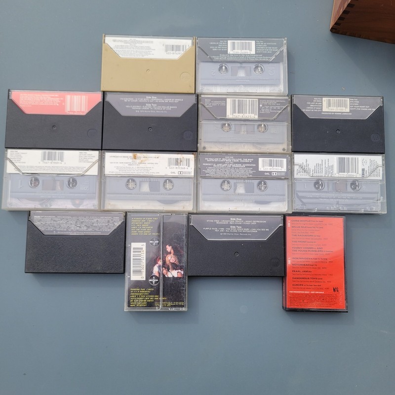 Lot of 14 Multiple Genre Music 60s & 70s Cassette Tapes Kiss, Whitesnake, Empire gallery