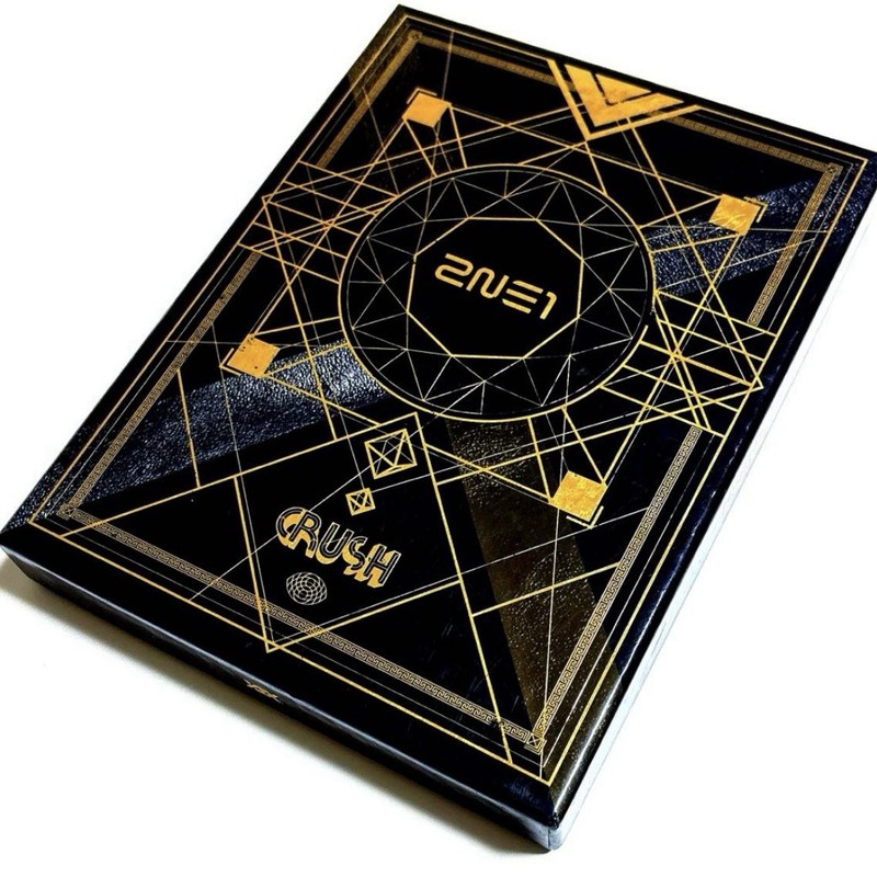 2NE1 – CRUSH TYPE-A JAPAN Limited Edition Album CD+DVD+BOOK K-POP