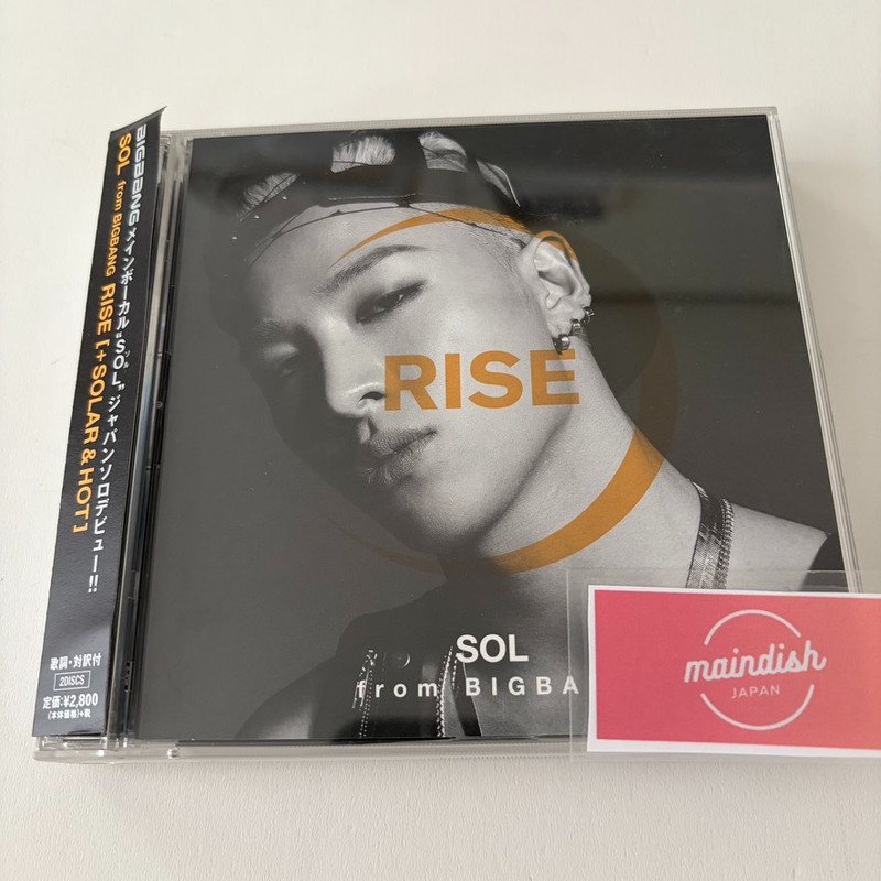 TAEYANG SOL BIGBANG RISE + SOLAR & HOT 2CD Best Album Japan Edition Used