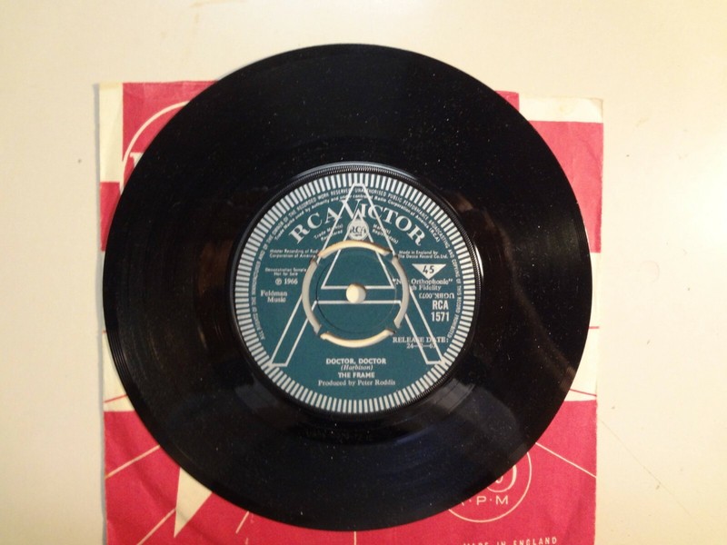 FRAME: Doctor, Doctor 2:47-I Can’t Go On-U.K. 7″ 1967 RCA Victor 1571 Demo Label